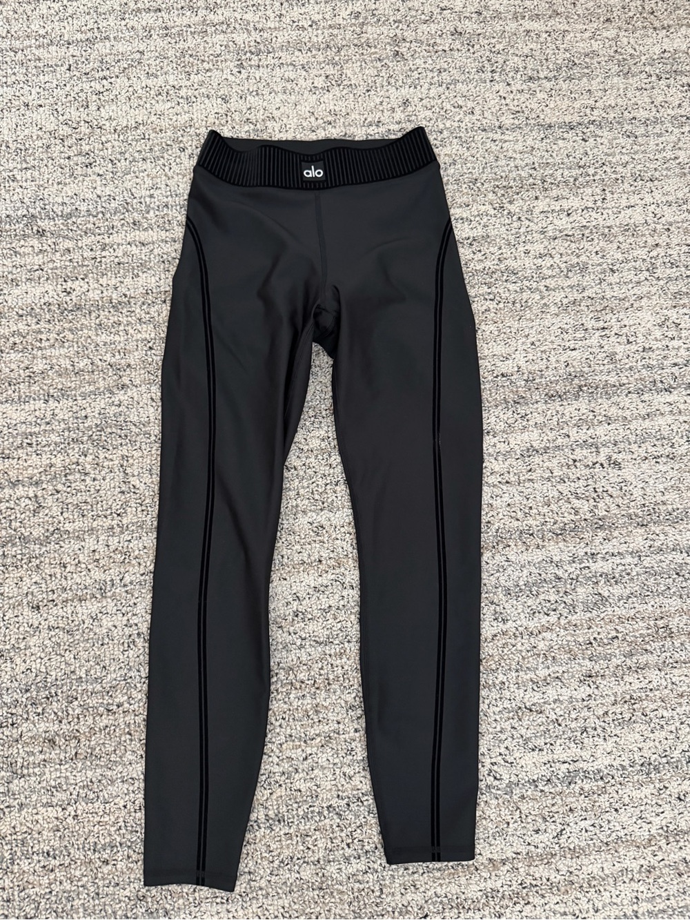 Alo Yoga Airlift High-Waist 7/8 Line Up Legging